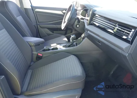 2025 Volkswagen Jetta 1.5T S z USA, uszkodzony, nr VIN 3VW5X7BU4SM108970